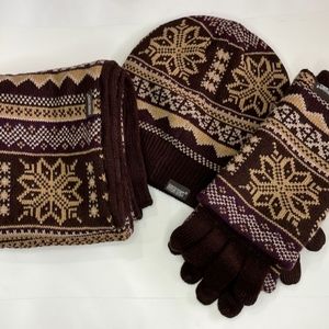 ✴️New In Box✴️ Muk Luks Reversible 🧤🧣 Accessories Set